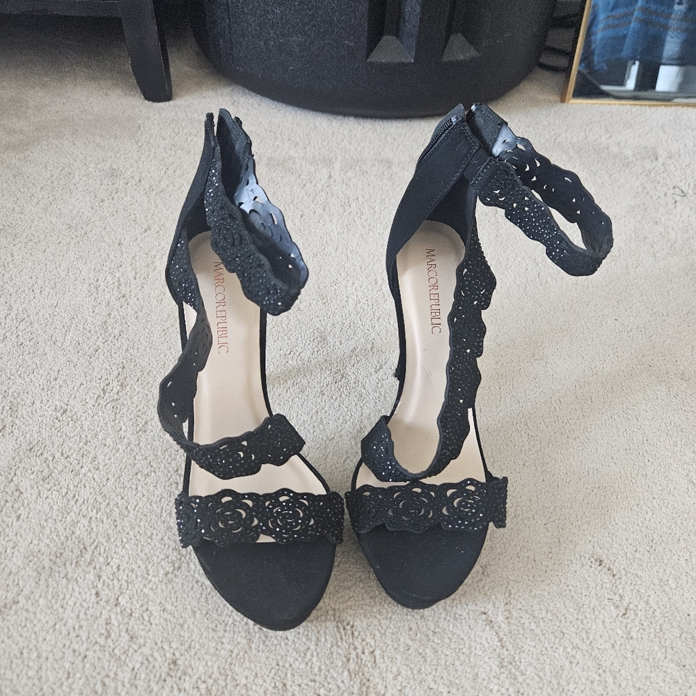 Women's Black Sandals